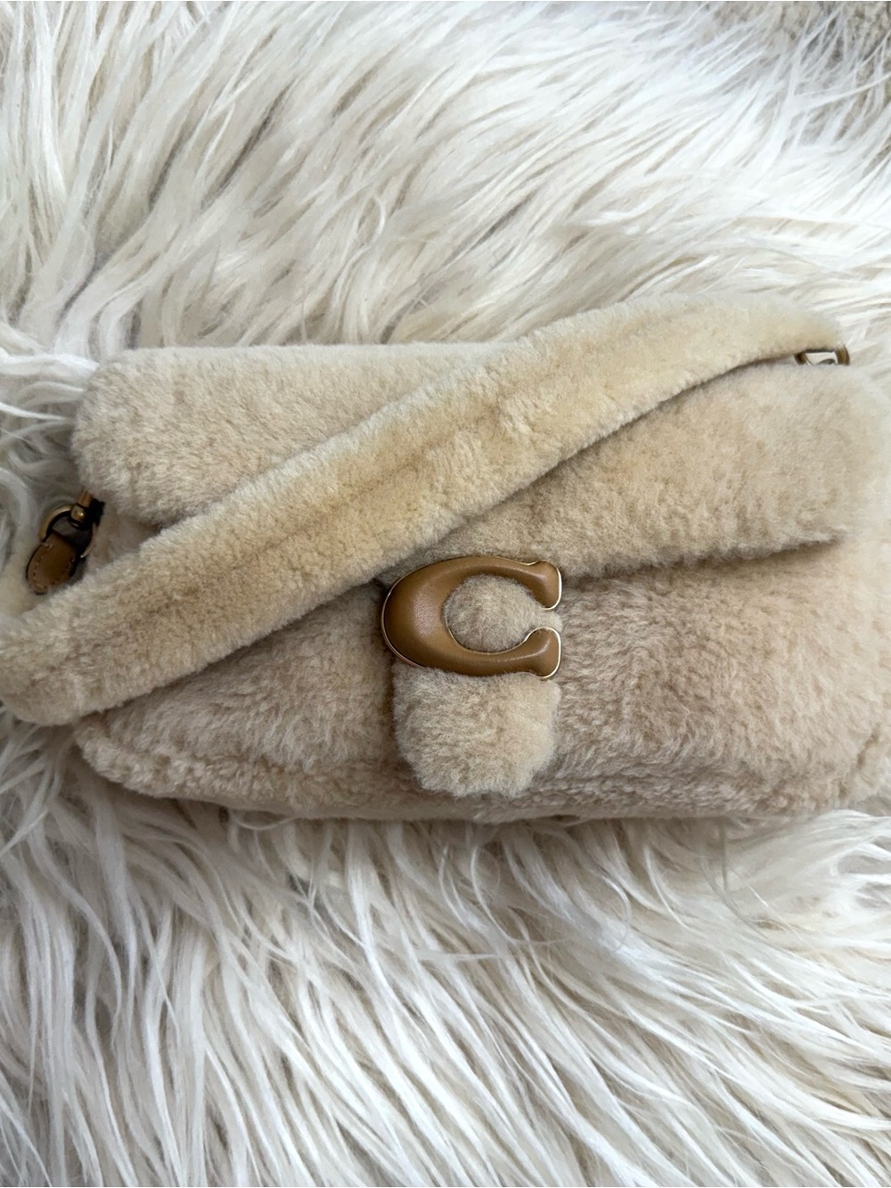 Coach Pillow Tabby Shoulder Bag Shearling 26 - Picture 13 of 15